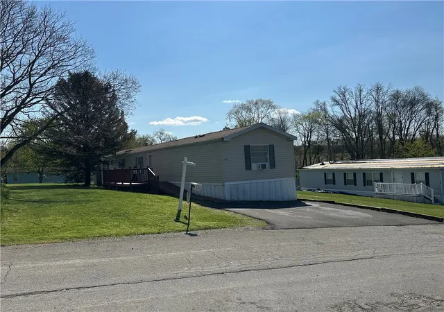 3rd image of 137 Brook Lane, Middlesex Twp, PA 16059 | MLS# 1749851