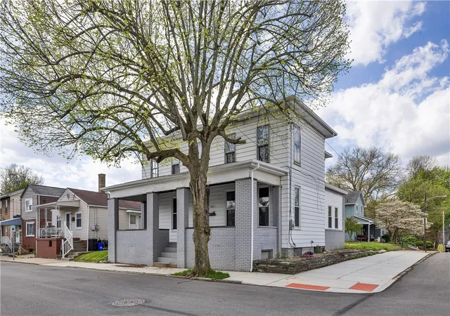 4th image of 1000 9Th Ave, New Brighton, PA 15066 | MLS# 1749283
