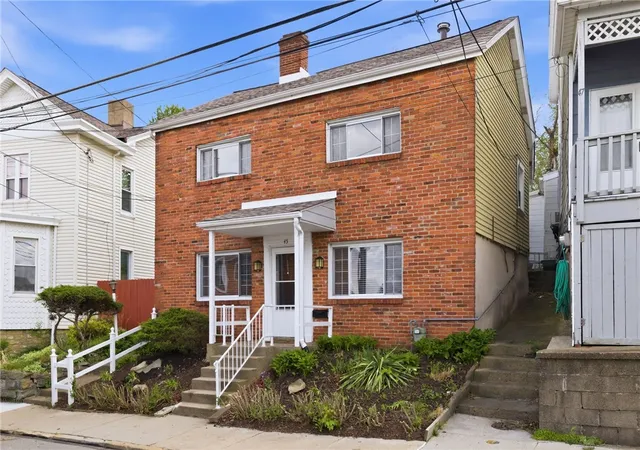 2nd image of 45 Greenbush St, Mt Washington, PA 15211 | MLS# 1749781