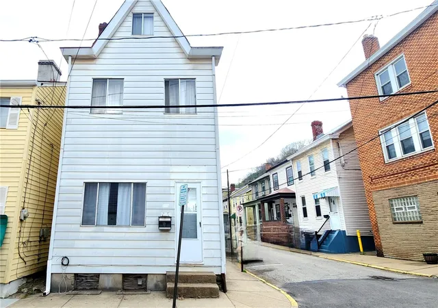 1st image of 227 9th St, Sharpsburg, PA 15215 | MLS# 1749651