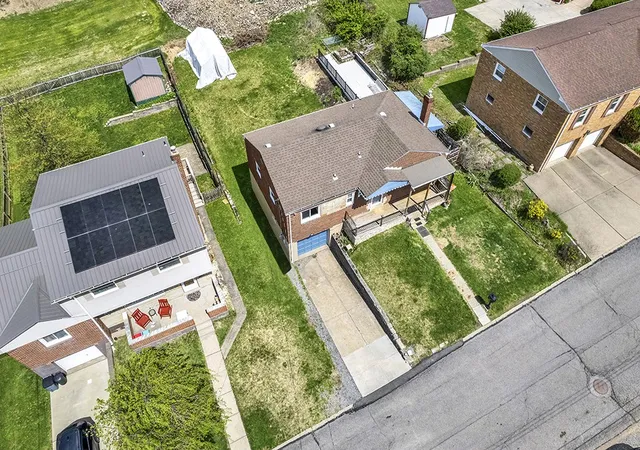 2nd image of 102 Tarpon Dr, Reserve, PA 15212 | MLS# 1749923