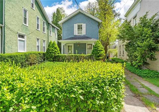 Homes for sale in Sewickley, PA | 316 Broad, Sewickley, PA 15143 | MLS# 1749926