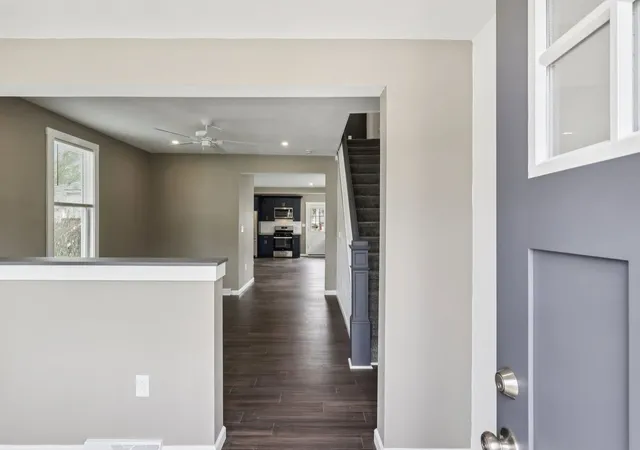 Photo 3 of Sale Pending at 613 Oak St, Vandergrift, PA 15690 | MLS# 1749982 | Listing updated on 2026-06-30