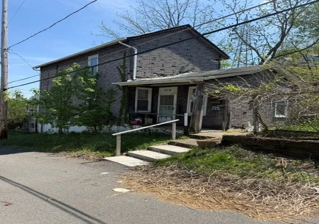 1st image of 218 Florien St, Pittsburgh, PA 15204 | MLS# 1750018