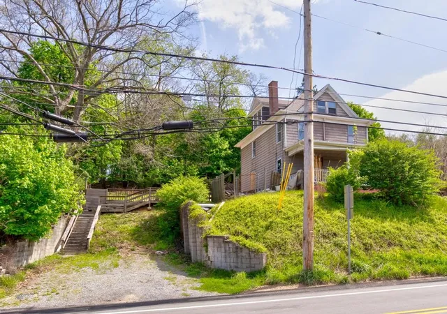 Photo 2 of Single family home for sale at 645 Virginia Ave, Rochester, PA 15074 | MLS# 1749786 | Listing updated on 2026-08-31