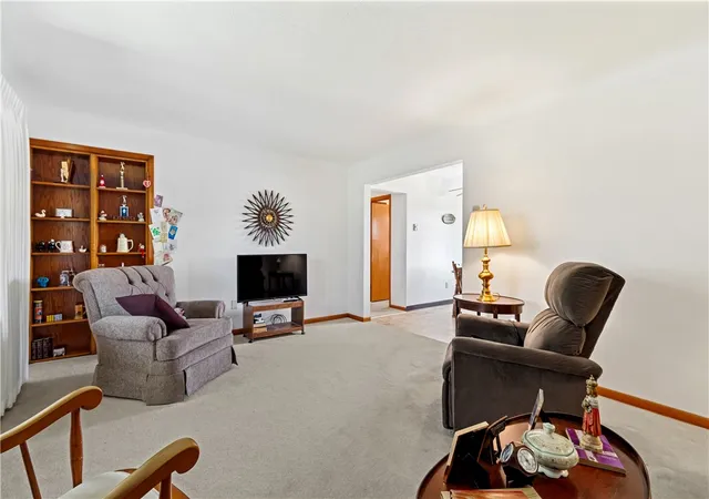 Homes for sale in Rostraver, PA | 449 Belrose Dr, Rostraver, PA 15012 | MLS# 1750150