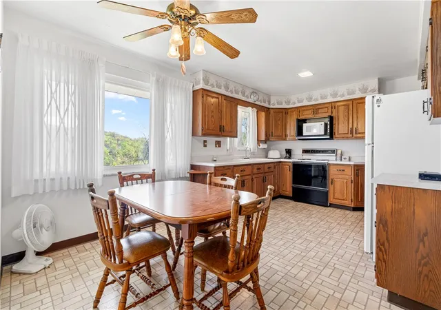 Homes for sale in Rostraver, PA | 449 Belrose Dr, Rostraver, PA 15012 | MLS# 1750150