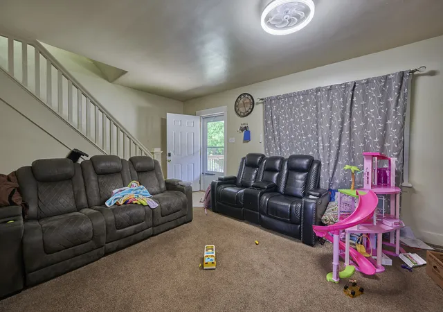 Homes for sale in Carrick, PA | 111 Overbrook Blvd, Carrick, PA 15210 | MLS# 1750252