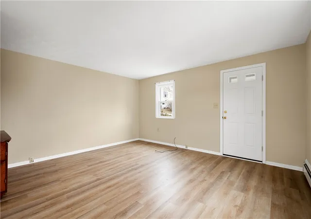 Photo 3 of Single family home for sale at 21-23 Lincoln St, Cokeburg, PA 15324 | MLS# 1750182 | Listing updated on 2026-05-31
