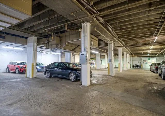 Homes for sale in Downtown Pgh, PA | 320 Fort Duquesne Blvd #7M, Downtown Pgh, PA 15222 | MLS# 1750168