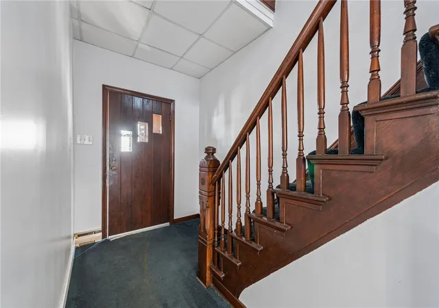 2nd image of 305 Washington Ave, Charleroi, PA 15022 | MLS# 1749573