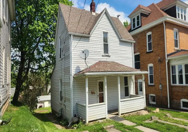1st image of 716 Park Avenue, Ellwood City, PA 16117 | MLS# 1750336