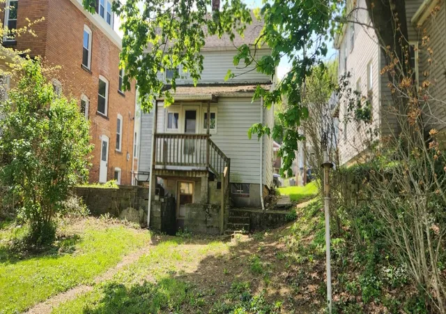 3rd image of 716 Park Avenue, Ellwood City, PA 16117 | MLS# 1750336