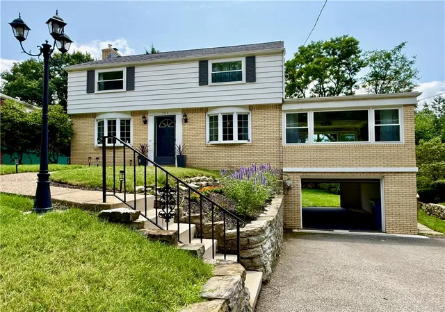 2nd image of 7177 Shannon Rd, Penn Hills, PA 15147 | MLS# 1750330