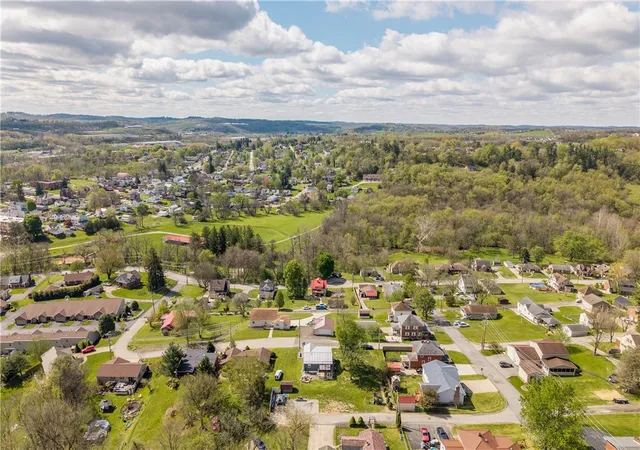 39th image of 204 Buckels Ave, Houston, PA 15342 | MLS# 1750344