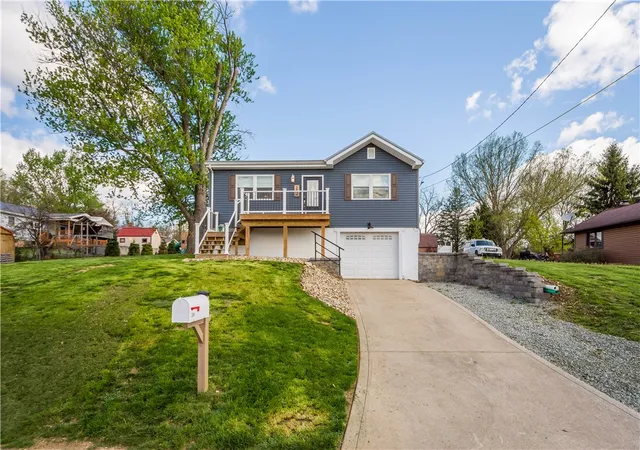 4th image of 204 Buckels Ave, Houston, PA 15342 | MLS# 1750344