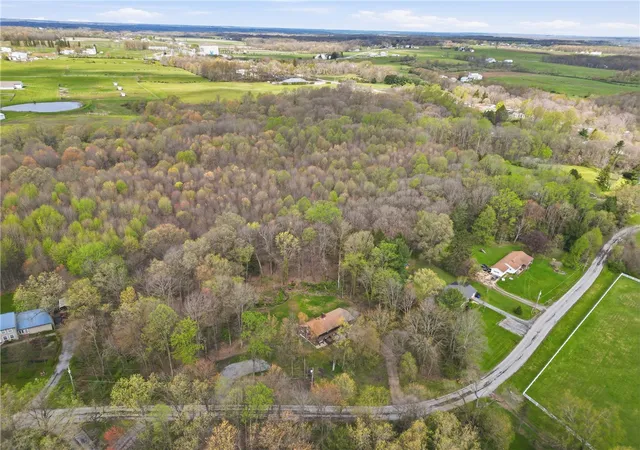 43rd image of 263 Pearson Dr, New Wilmington Boro, PA 16142 | MLS# 1749233