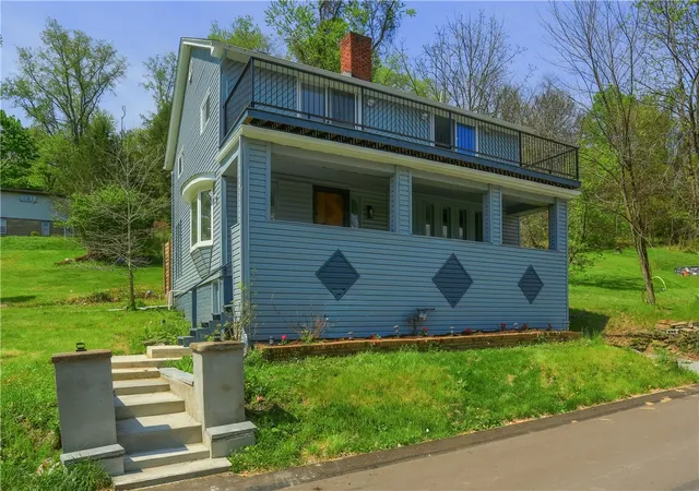 Homes for sale in South Park, PA | 2513 Grove Rd, South Park, PA 15129 | MLS# 1750426