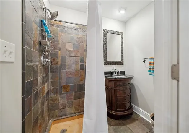 4th image of 167 Pius St, Pittsburgh, PA 15203 | MLS# 1750327