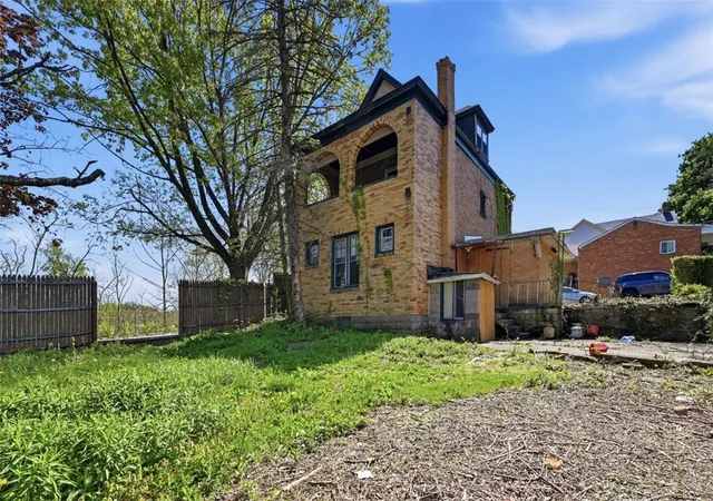 Homes for sale in Sheraden, PA | 3225 Allendale St, Sheraden, PA 15204 | MLS# 1750488