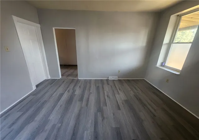 Listing Photo 5 - Condo for sale in building located at 306 Campbell St, McKees Rocks, PA 15136