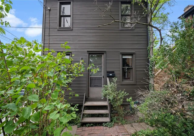 Photo 3 of House for sale at 714 Filbert St, Pittsburgh, PA 15232 | MLS# 1750441 | Listing updated on 2026-06-12
