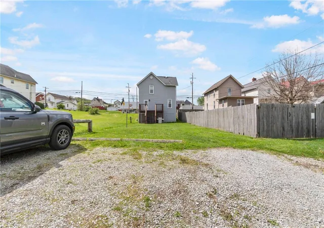 29th image of 402 N 4th St, Youngwood, PA 15697 | MLS# 1750573