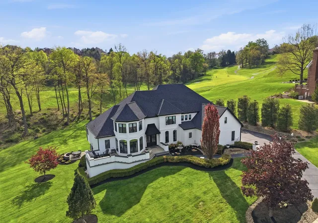 Photo 2 of Single family home for sale at 2001 Old Orchard Pl, Adams Twp, PA 15044 | MLS# 1750628 | Listing updated on 2026-07-11