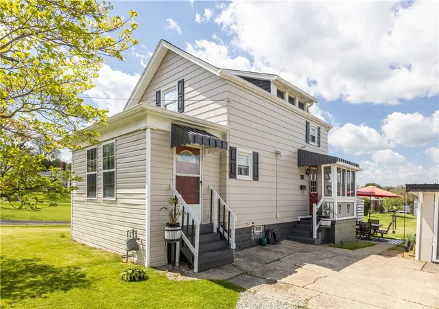Homes for sale in Belle Vernon, PA | 210 First Ave, Belle Vernon, PA 15012 | MLS# 1750574