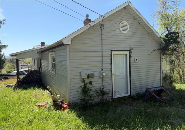 Homes for sale in German Twp, PA | 213 Gates Rd, German Twp, PA 15410 | MLS# 1749842