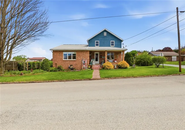 Photo 3 of Single family home for sale at 530 Center St, Boswell, PA 15531 | MLS# 1750836 | Listing updated on 2026-06-10
