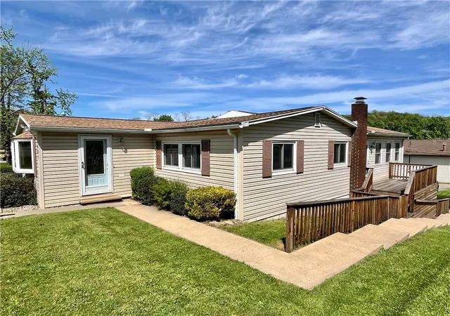 3rd image of 401 N 5Th St, Indiana, PA 15701 | MLS# 1750832