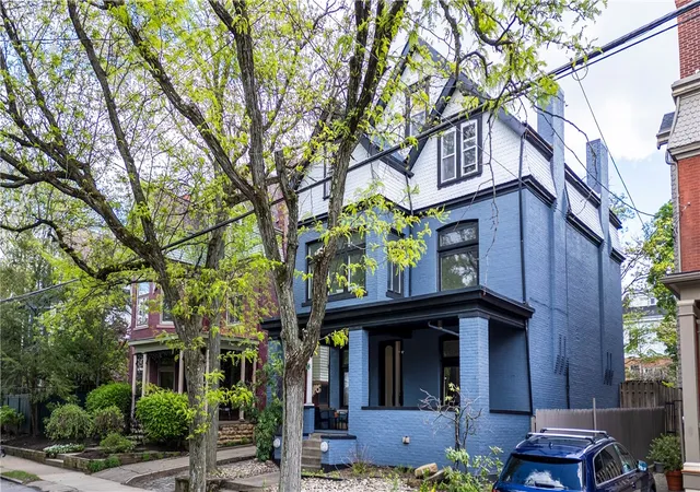 2nd image of 5820 Howe St, Shadyside, PA 15232 | MLS# 1750876