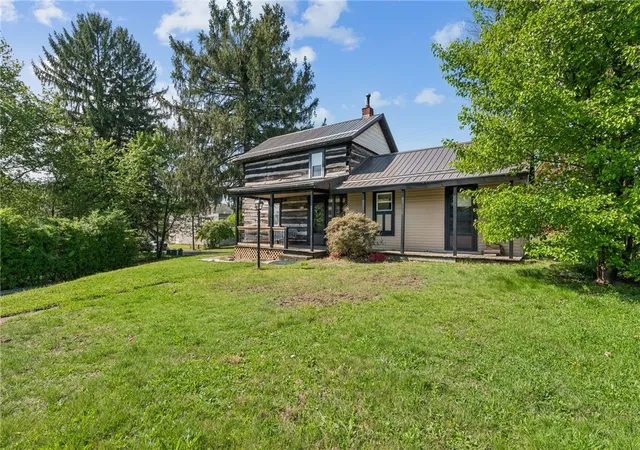 3rd image of 1825 Jefferson St, Greensburg, PA 15601 | MLS# 1749866