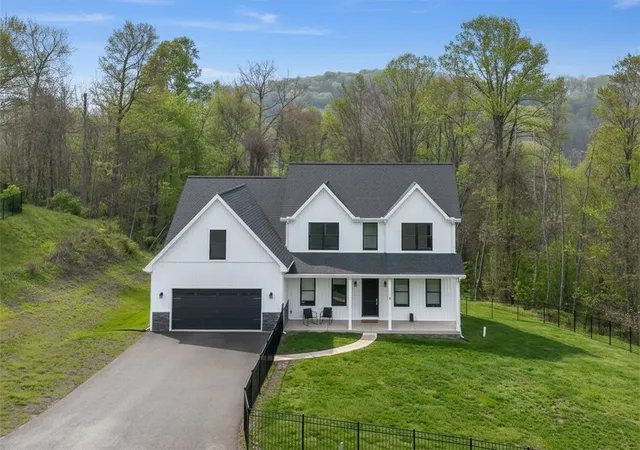 Homes for sale in White Twp, PA | 204 Skyline Dr, White Twp, PA 15701 | MLS# 1750912