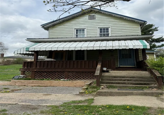 Homes for sale in Dayton Boro, PA | 313 E Church Ave, Dayton Boro, PA 16222 | MLS# 1750934