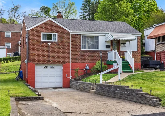 2nd image of 146 Old Lebanon Church Rd, Pleasant Hills, PA 15236 | MLS# 1750819