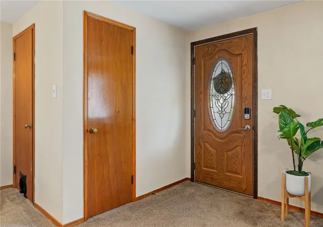 Photo 4 of Sale Pending at 146 Old Lebanon Church Rd, Pleasant Hills, PA 15236 | MLS# 1750819 | Listing updated on 2026-07-28