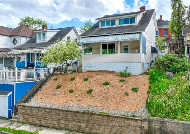 2nd image of 824 Marne Ave, Monongahela, PA 15063 | MLS# 1750961