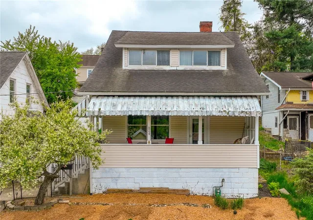 3rd image of 824 Marne Ave, Monongahela, PA 15063 | MLS# 1750961