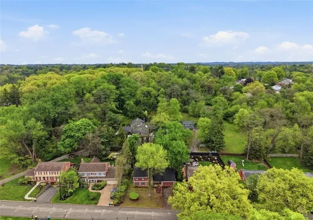 41st image of 224 Thornberry Dr, Pittsburgh, PA 15235 | MLS# 1750989