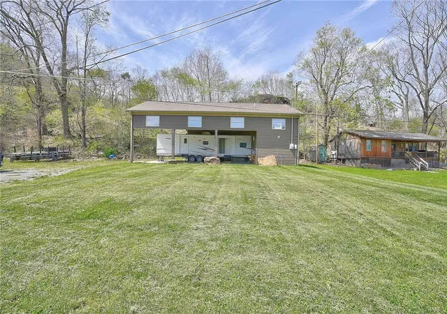 Homes for sale in Brady's Bend Twp, PA | 126 Dockside Ln, Brady's Bend Twp, PA 16028 | MLS# 1751142