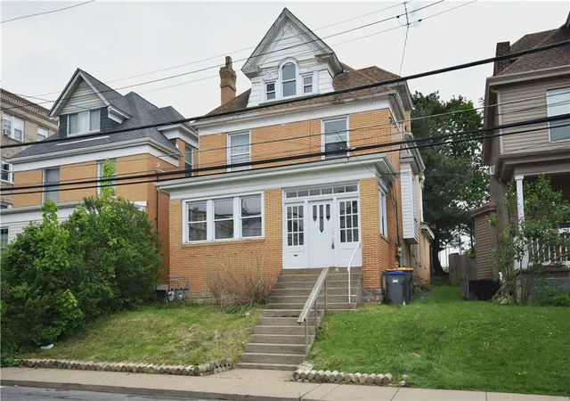 2nd image of 2919 Voelkel Ave, Pittsburgh, PA 15216 | MLS# 1750956