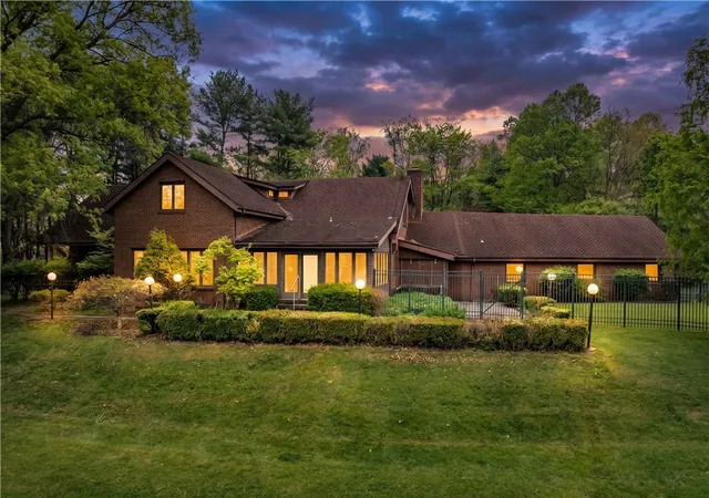 Photo 1 of Sale Pending at 4437 Twin Oaks, Murrysville, PA 15668 | MLS# 1751158 | Listing updated on 2026-07-31