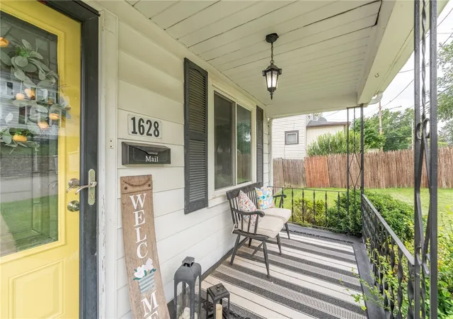 Photo 3 of Single family home for sale at 1628 21st Avenue, Patterson Twp, PA 15010 | MLS# 1751145 | Listing updated on 2026-08-01