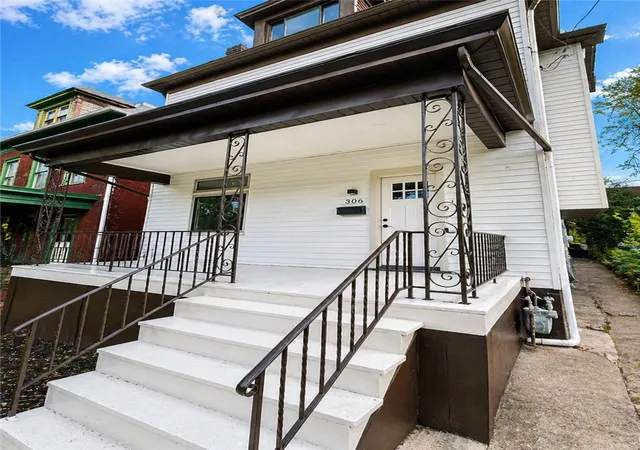 Photo 4 of Sale Pending at 306 Marie Ave, Pittsburgh, PA 15202 | MLS# 1751220 | Listing updated on 2026-05-30