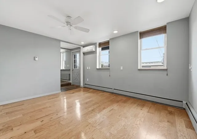 Homes for sale in South Side, PA | 1908 S 18Th St, South Side, PA 15203 | MLS# 1751324