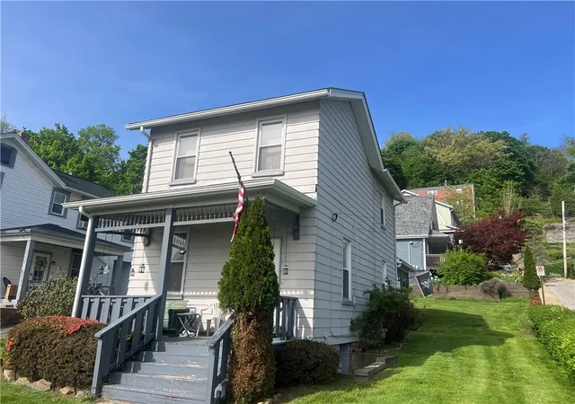 Homes for sale in Sewickley, PA | 615 Hill St, Sewickley, PA 15143 | MLS# 1751173