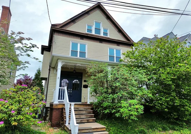 1st image of 361 Library Pl, Oakmont, PA 15139 | MLS# 1751375