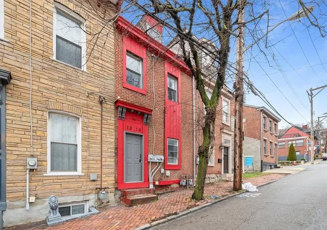 Homes for sale in Central North Side, PA | 1315 Sandusky St, Central North Side, PA 15212 | MLS# 1751122